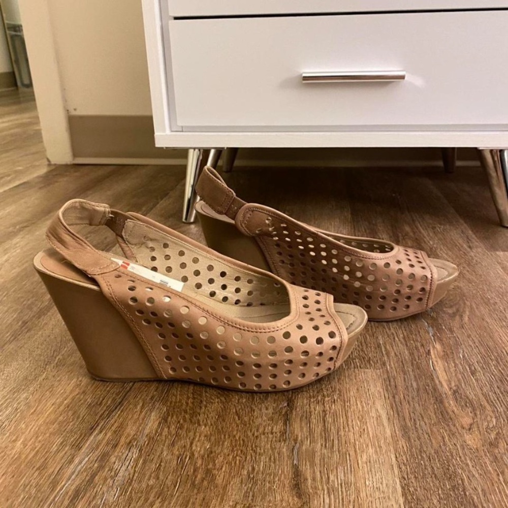Tan Wedge Sandals